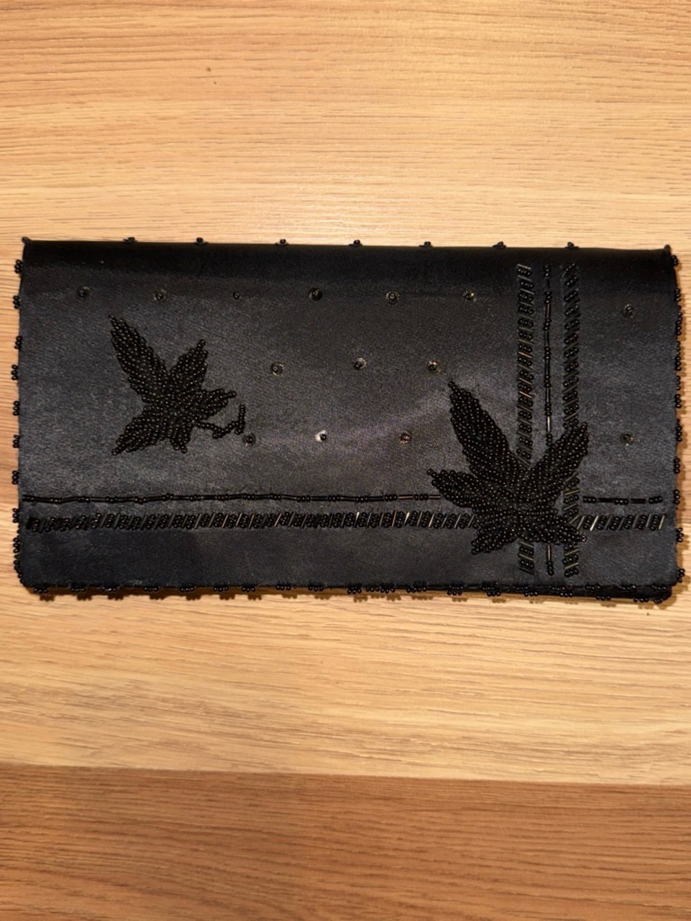 Vintage Black Beaded Leaf Clutch Wallet